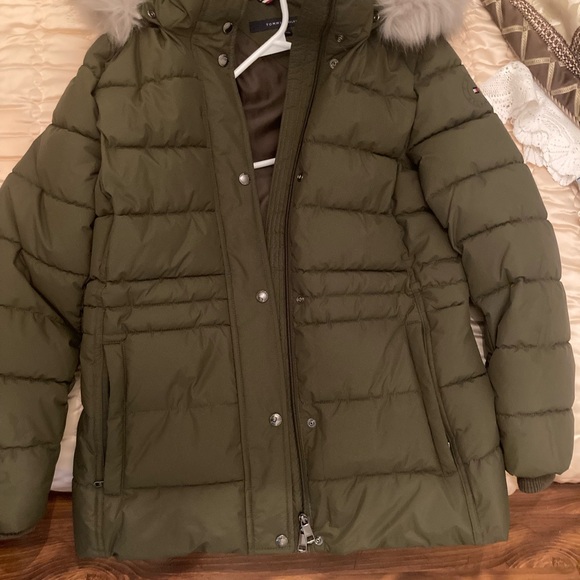 Tommy Hilfiger small woman’s jacket. Worn once. - Picture 3 of 4